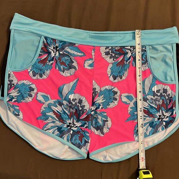 Plus size swim shorts - Picture 2 of 5